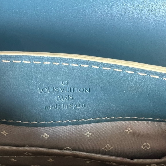 Louis Vuitton Limited Edition Blue Suhali Le Talenteux Bag - Picture 14 of 16